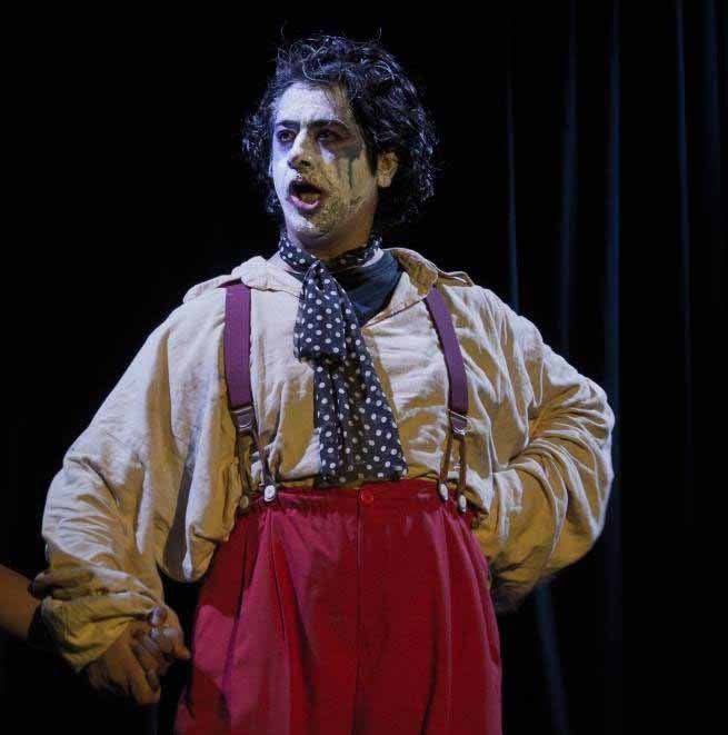 Gallo le Coq clown Cuentos Adulterados Universidad Aztlán.
